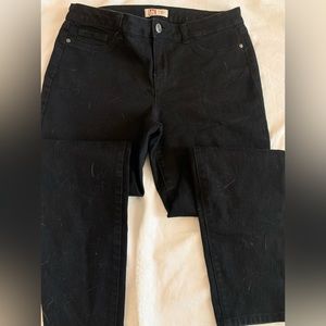 LEI black Emma Jegging size 17